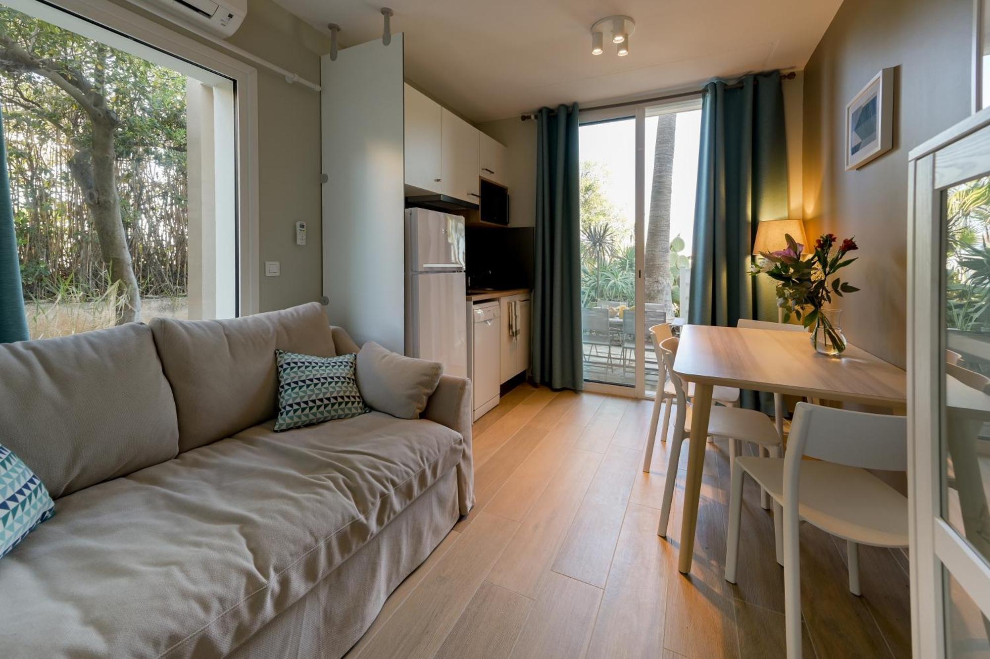 Residence La Menado كافالير سور مير المظهر الخارجي الصورة